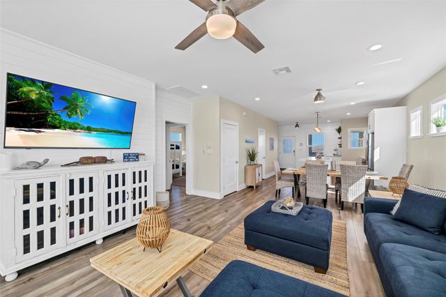 162 La Concha BLVD 10, Port Aransas, TX 78373