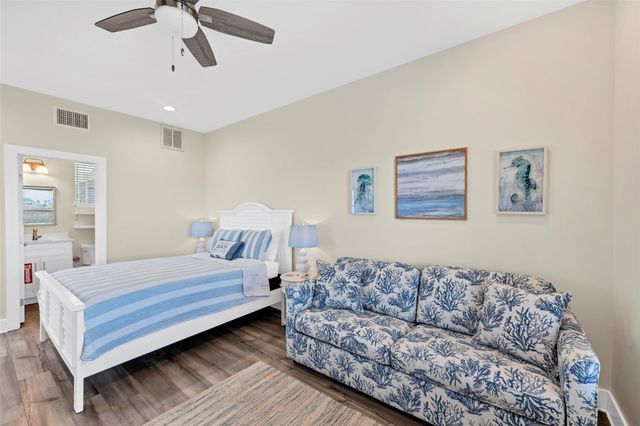 162 La Concha BLVD 10, Port Aransas, TX 78373