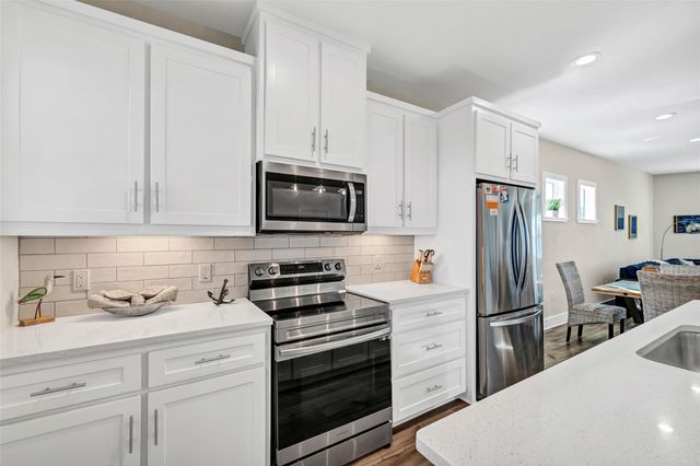 162 La Concha BLVD 10, Port Aransas, TX 78373