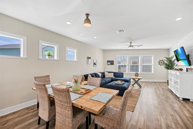 162 La Concha BLVD 10, Port Aransas, TX 78373