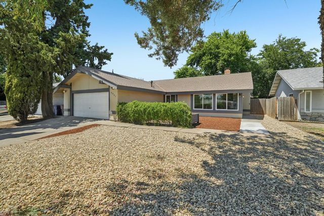 4941 Palm Ave, Sacramento, CA 95841