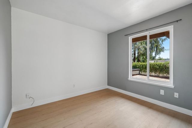 4941 Palm Ave, Sacramento, CA 95841