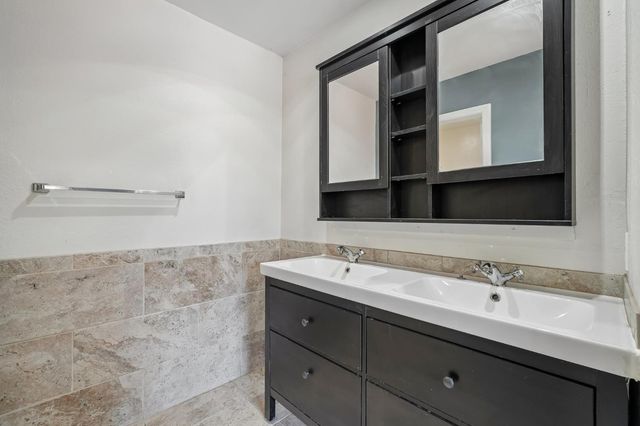 4941 Palm Ave, Sacramento, CA 95841