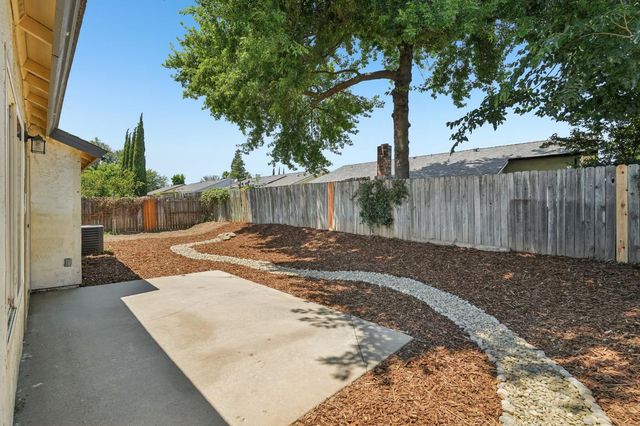 4941 Palm Ave, Sacramento, CA 95841