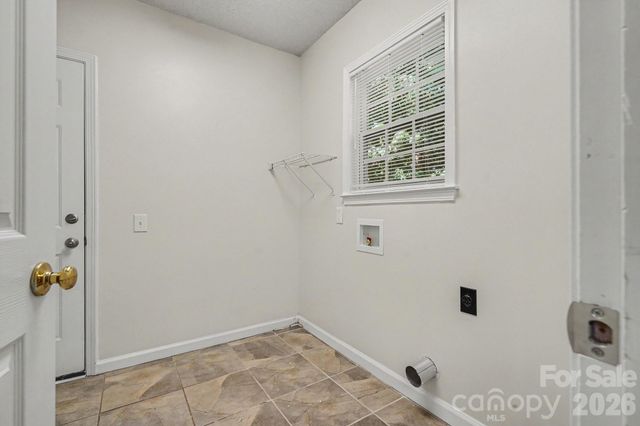 11921 Moonshadow Lane, Huntersville, NC 28078