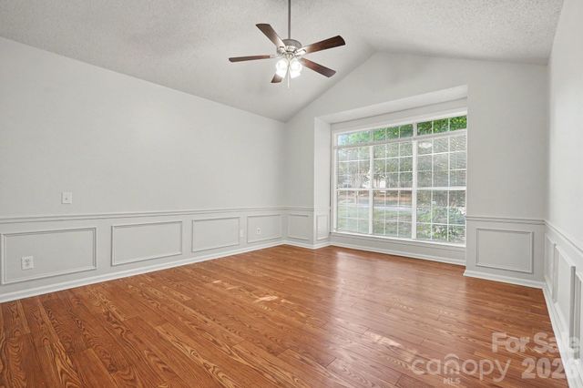 11921 Moonshadow Lane, Huntersville, NC 28078