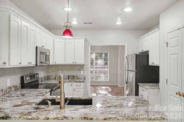 11921 Moonshadow Lane, Huntersville, NC 28078