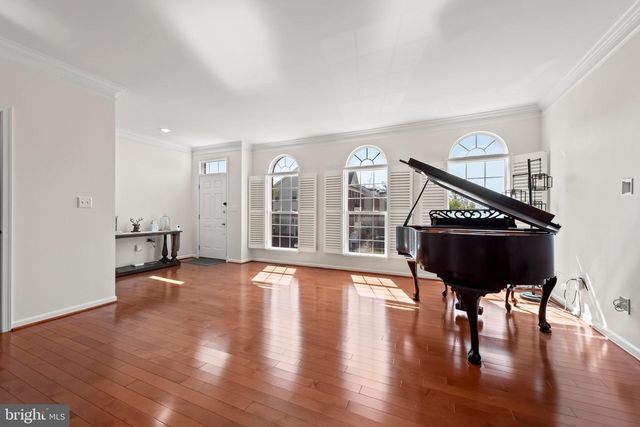 43286 MORVEN SQ, Ashburn, VA 20147