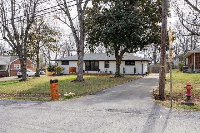 2835 Lakeland Dr, Nashville, TN 37214