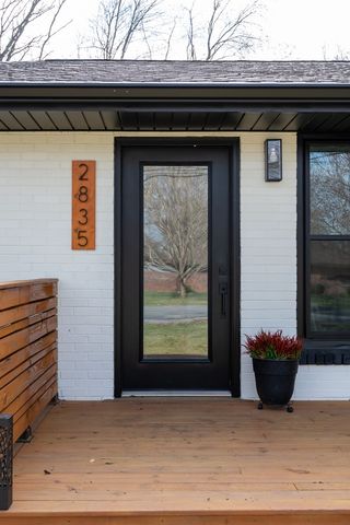 2835 Lakeland Dr, Nashville, TN 37214