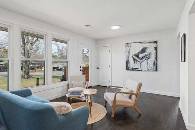 2835 Lakeland Dr, Nashville, TN 37214