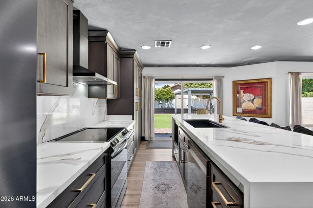 1350 E Gail Court, Gilbert, AZ 85296