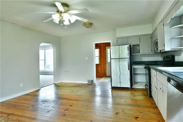 6979 Thompson Clark Road, Bristolville, OH 44402