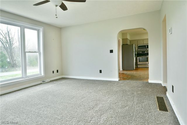 6979 Thompson Clark Road, Bristolville, OH 44402