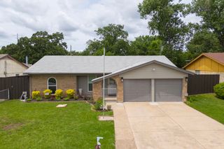 6912 Griggs Street, Forest Hill, TX 76140