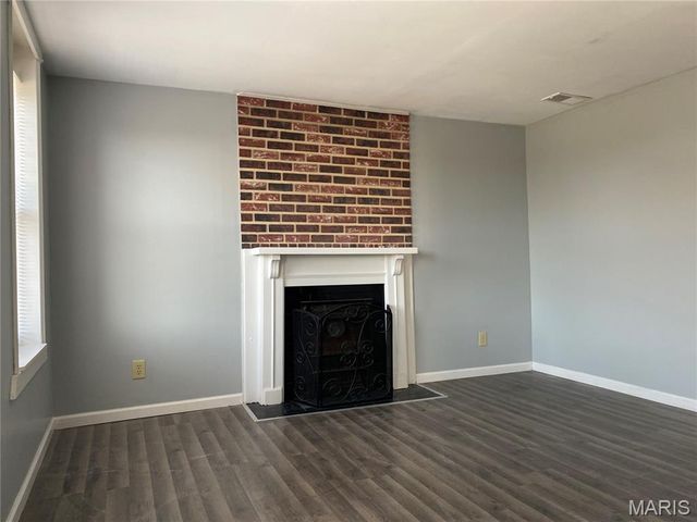 3440 Nebraska Avenue, St Louis, MO 63118