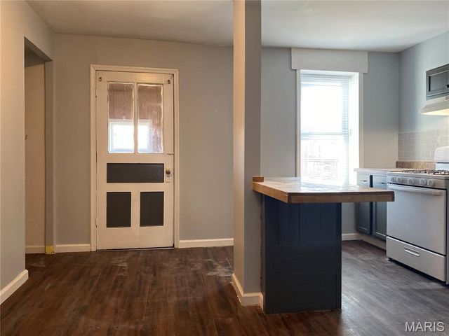 3440 Nebraska Avenue, St Louis, MO 63118