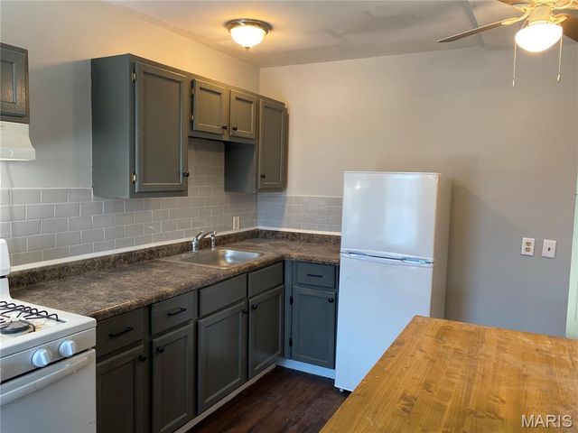 3440 Nebraska Avenue, St Louis, MO 63118