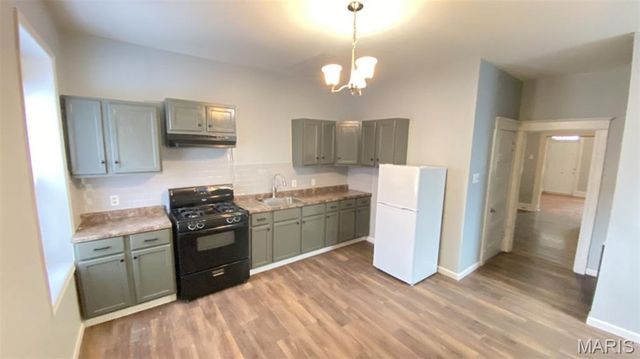 3440 Nebraska Avenue, St Louis, MO 63118