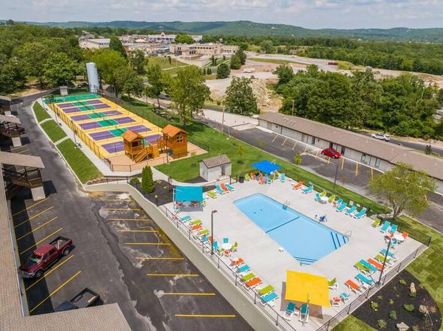 70 Kimberling Crossing Dr 209, Kimberling City, MO 65686