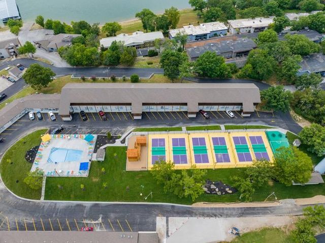 70 Kimberling Crossing Dr 209, Kimberling City, MO 65686