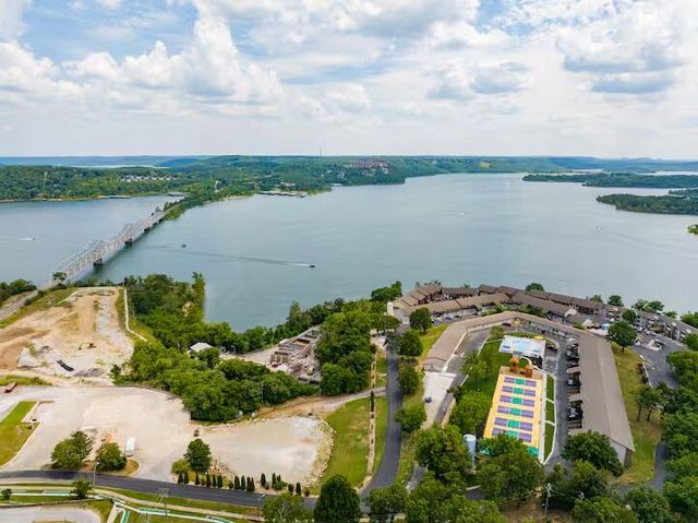 70 Kimberling Crossing Dr 209, Kimberling City, MO 65686