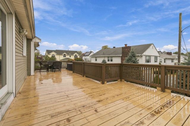 27 Carr Rd 1, Saugus, MA 01906