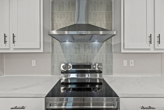 2284 Stevens Rd, Somerset, TX 78069