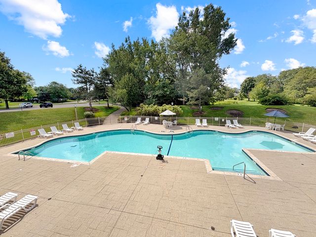 2948 Concord Lane, Wadsworth, IL 60083