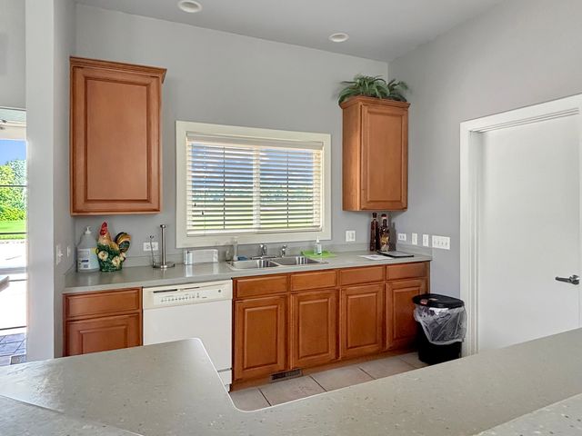 2948 Concord Lane, Wadsworth, IL 60083