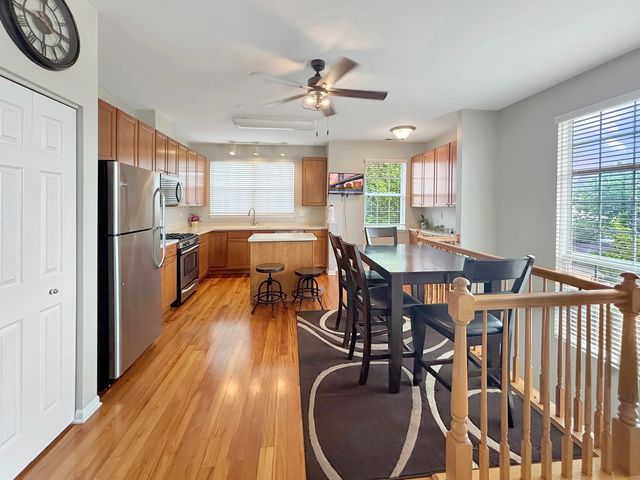 2948 Concord Lane, Wadsworth, IL 60083