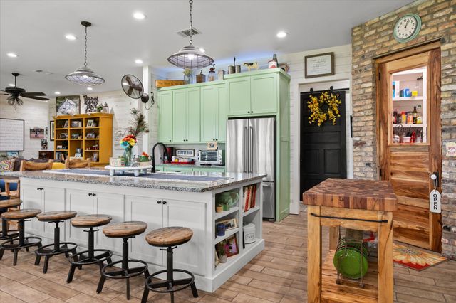 965 County Road 223, Stephenville, TX 76401