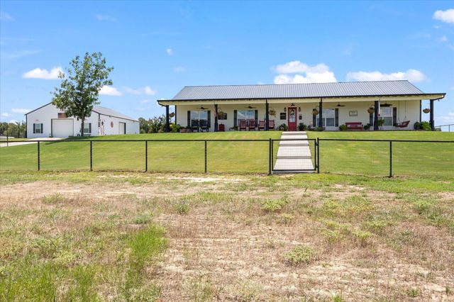 965 County Road 223, Stephenville, TX 76401