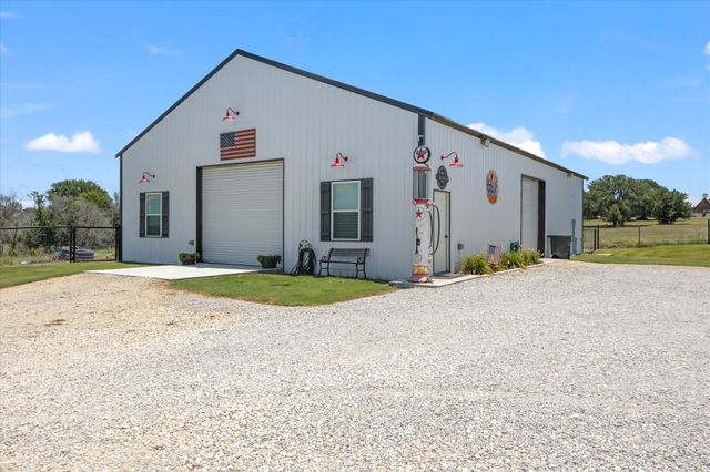 965 County Road 223, Stephenville, TX 76401