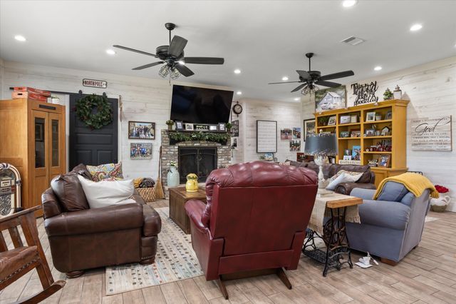 965 County Road 223, Stephenville, TX 76401