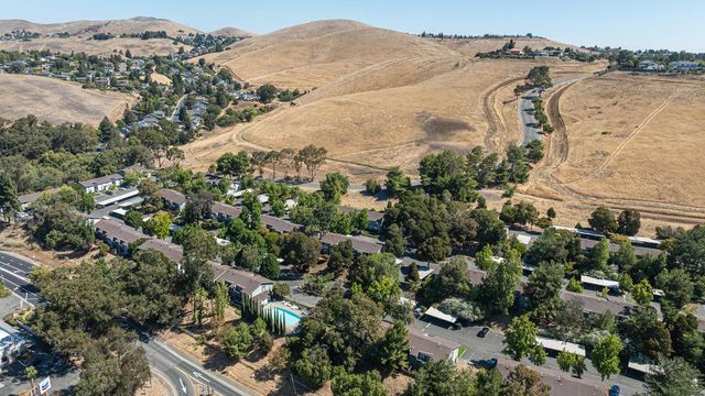 900 Cambridge Drive 56, Benicia, CA 94510