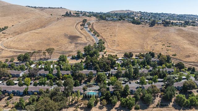 900 Cambridge Drive 56, Benicia, CA 94510