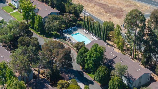 900 Cambridge Drive 56, Benicia, CA 94510