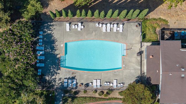 900 Cambridge Drive 56, Benicia, CA 94510
