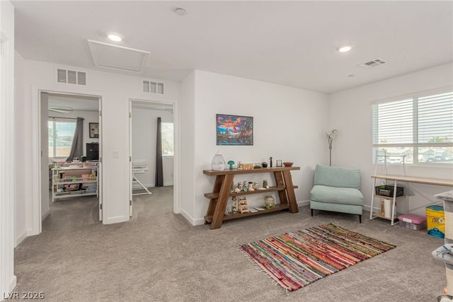 1880 Arcadian King Sun Street, Las Vegas, NV 89106