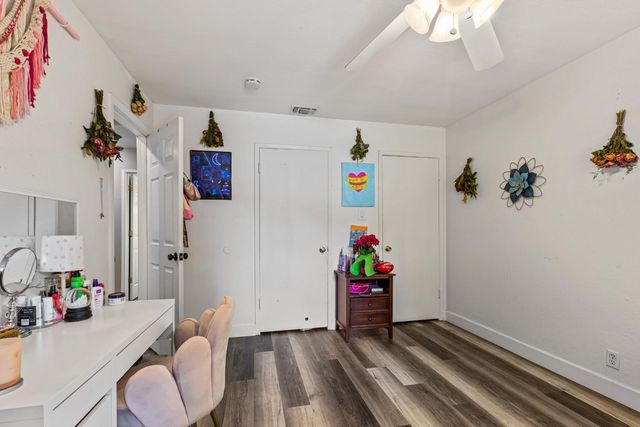 3219 Smathers Way, Carmichael, CA 95608