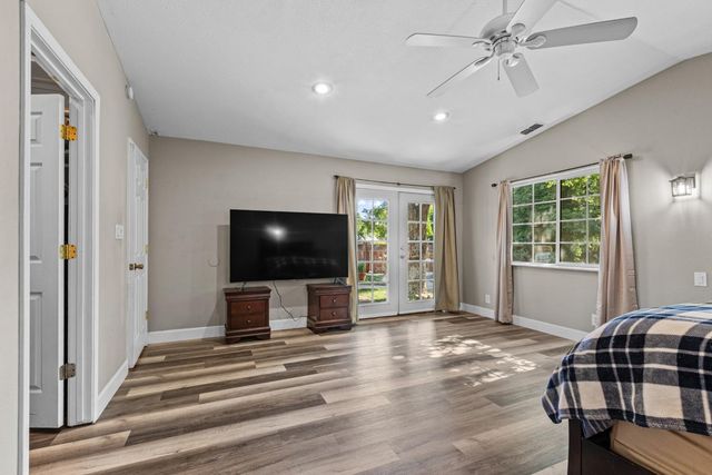 3219 Smathers Way, Carmichael, CA 95608
