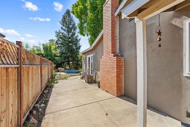 3219 Smathers Way, Carmichael, CA 95608