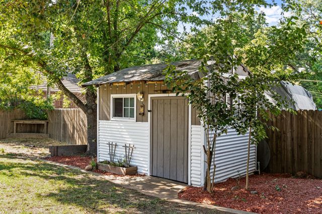 3219 Smathers Way, Carmichael, CA 95608