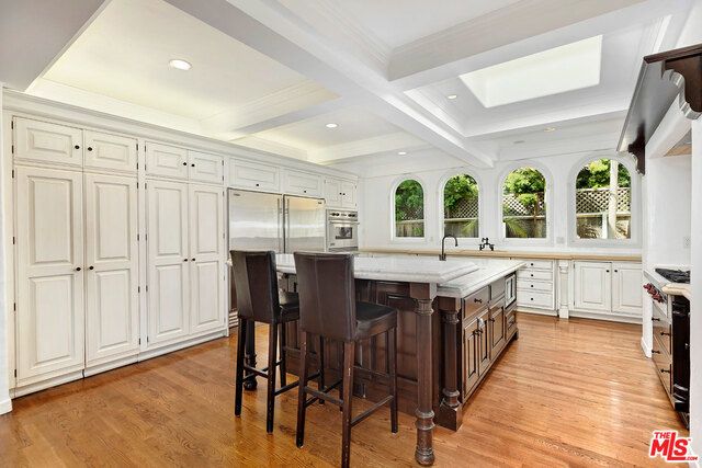 214 S MEDIO Drive, Los Angeles, CA 90049