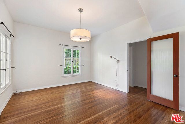 214 S MEDIO Drive, Los Angeles, CA 90049