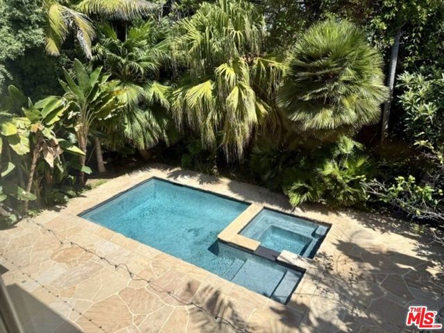 214 S MEDIO Drive, Los Angeles, CA 90049