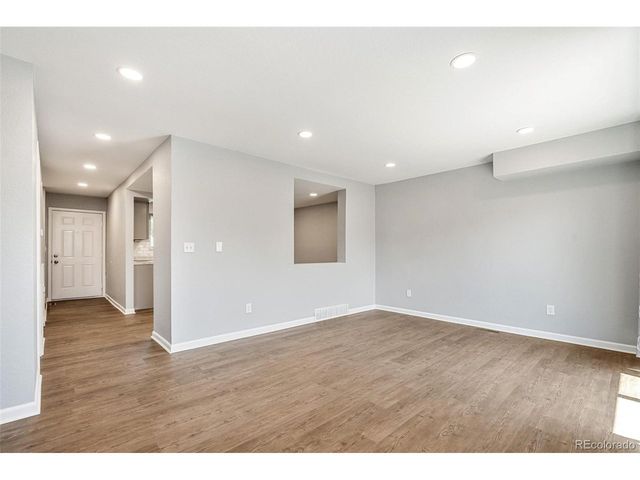 1286 S Troy St, Aurora, CO 80012