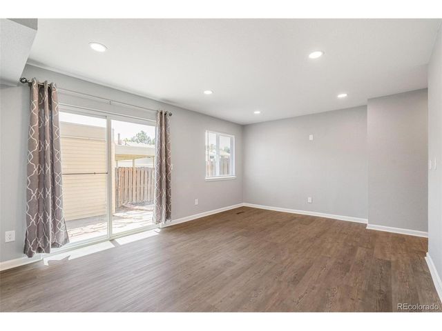 1286 S Troy St, Aurora, CO 80012