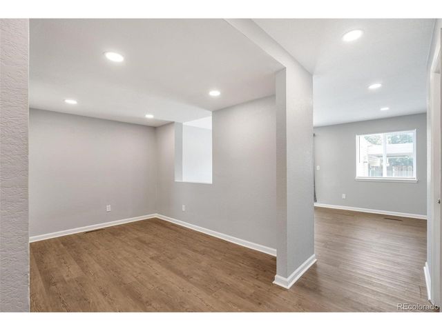 1286 S Troy St, Aurora, CO 80012